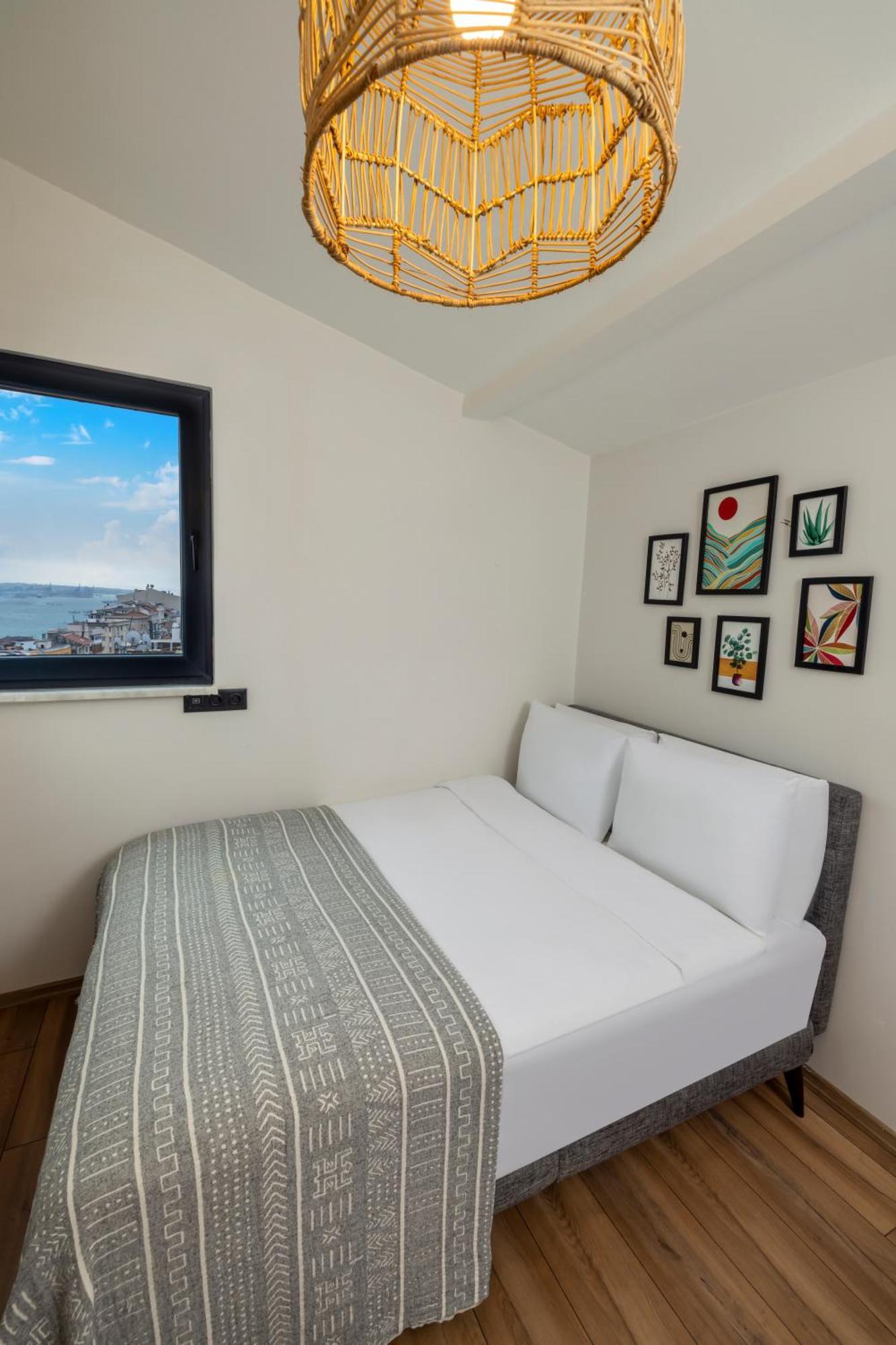 Mariposa Rooms Taksim Istanbul Exterior foto